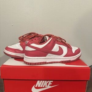 Nike Dunk Low Archaic Pink